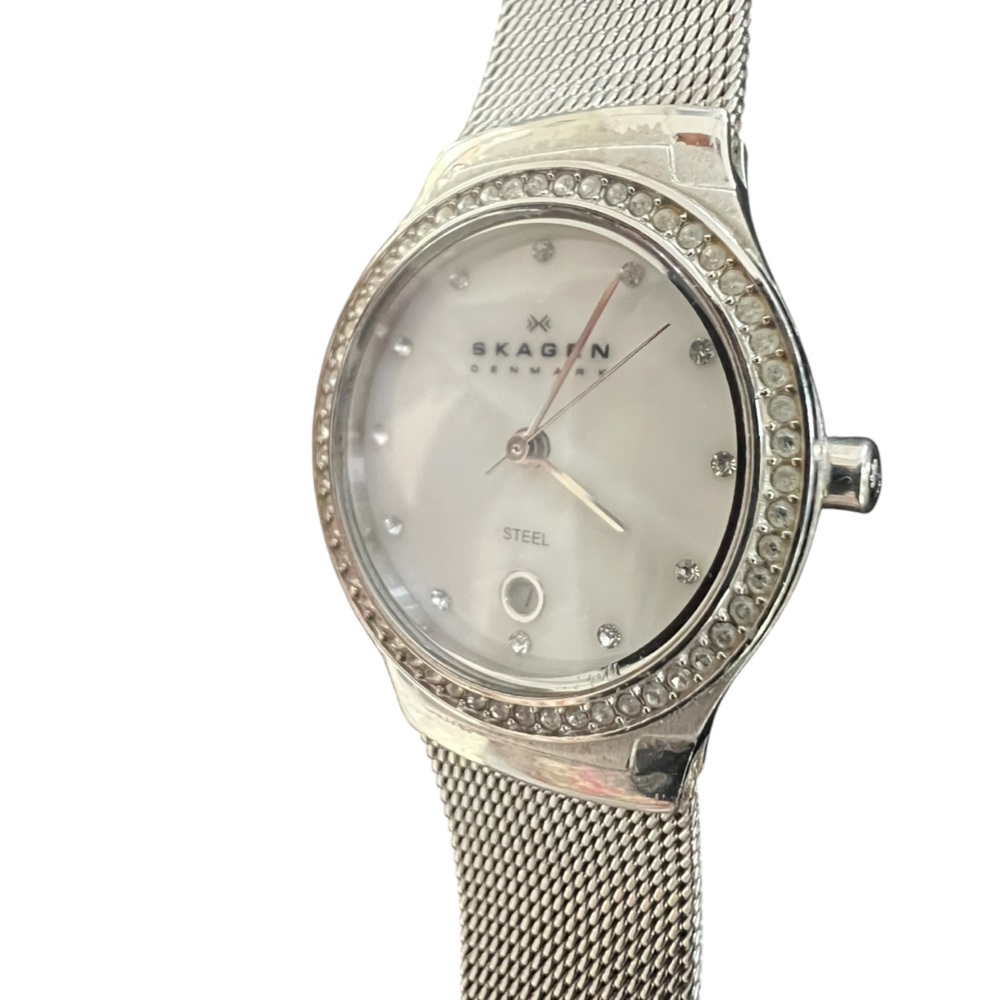 Skagen watch Round,stainless steel, Swarovski crystals mesh water resistant - Picture 5 of 16